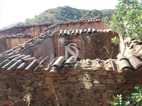 Moradia para Restaurar T5